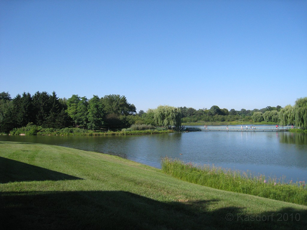 Botanical Gardens 2010 0580.jpg - The Chicago Botanic Gardens. Wear comfortable shoes, and be prepared to enjoy the landscape for a day.